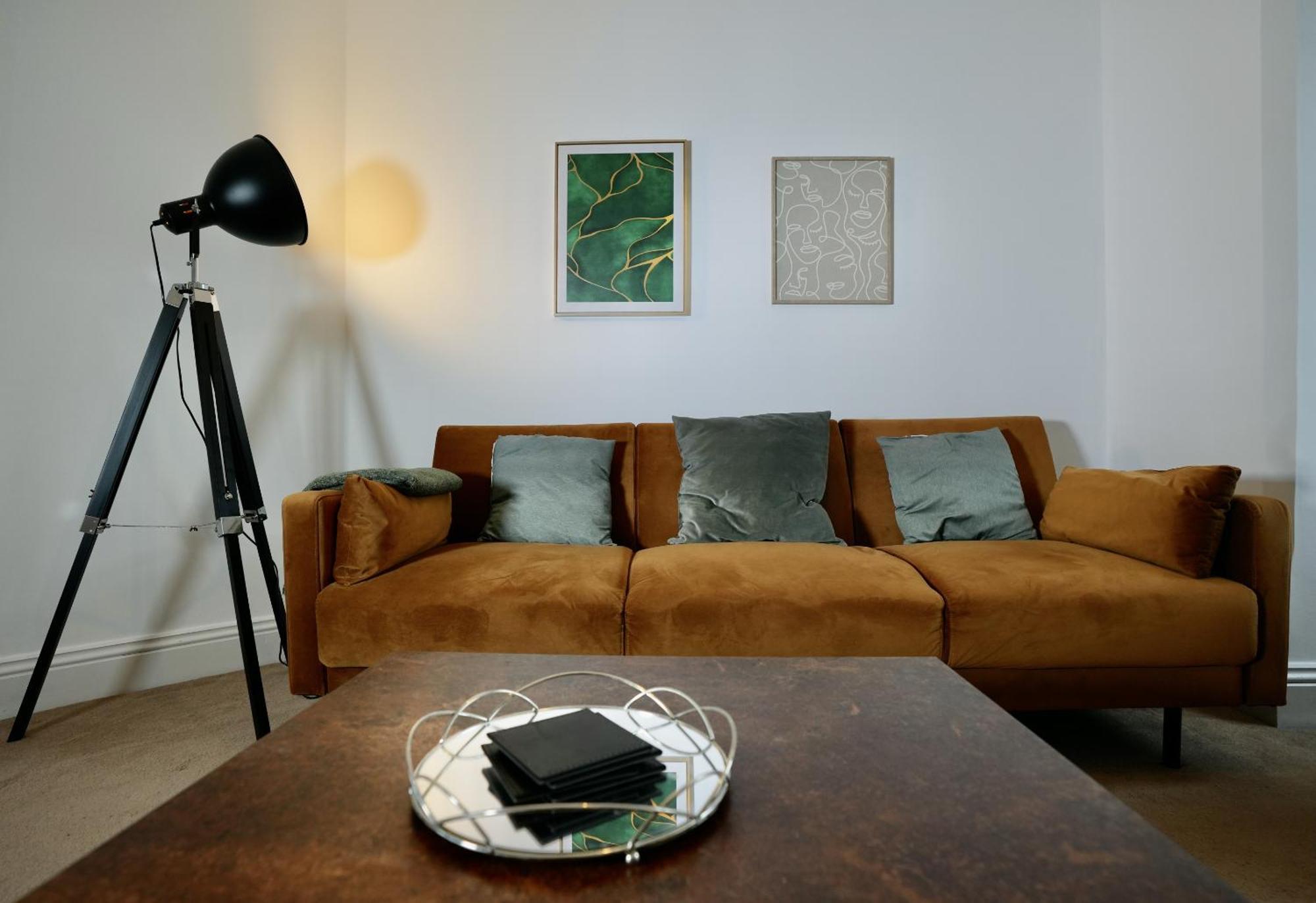 Spacious Two-Bedrooms House, Private Parking, Contractors, Relocators Oxford Exterior foto