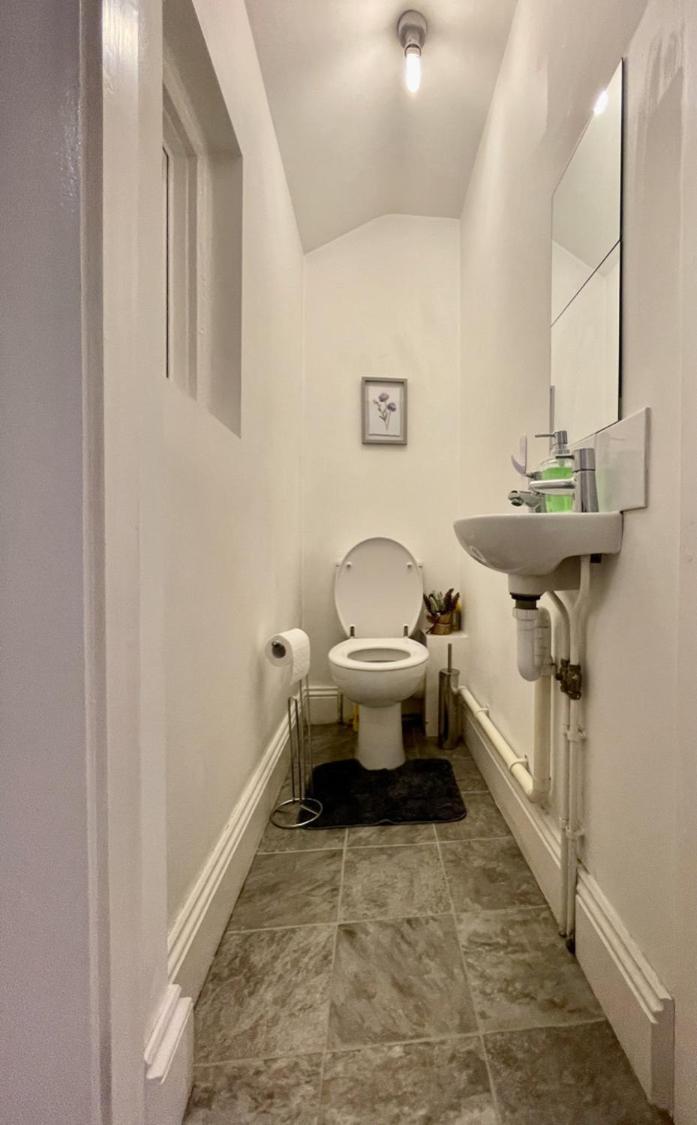 Spacious Two-Bedrooms House, Private Parking, Contractors, Relocators Oxford Exterior foto